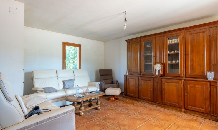 Resale - Villa -
Pedreguer