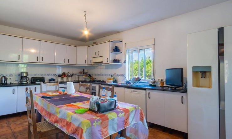 Resale - Villa -
Pedreguer