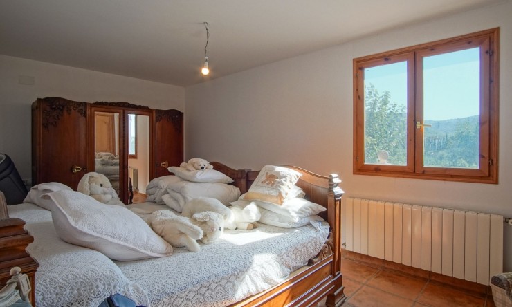 Resale - Villa -
Pedreguer