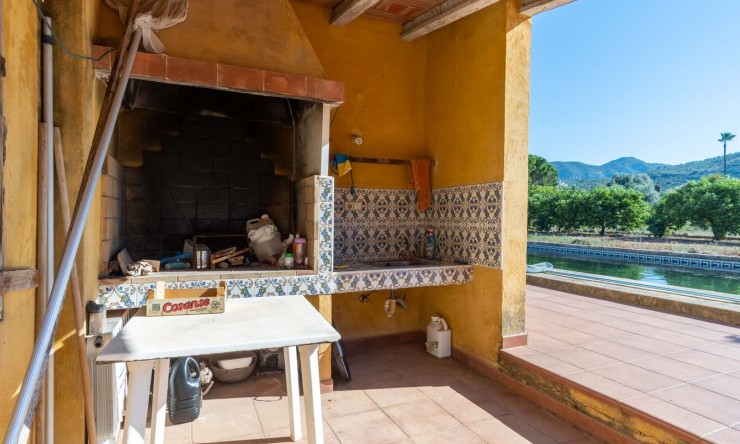 Resale - Villa -
Pedreguer