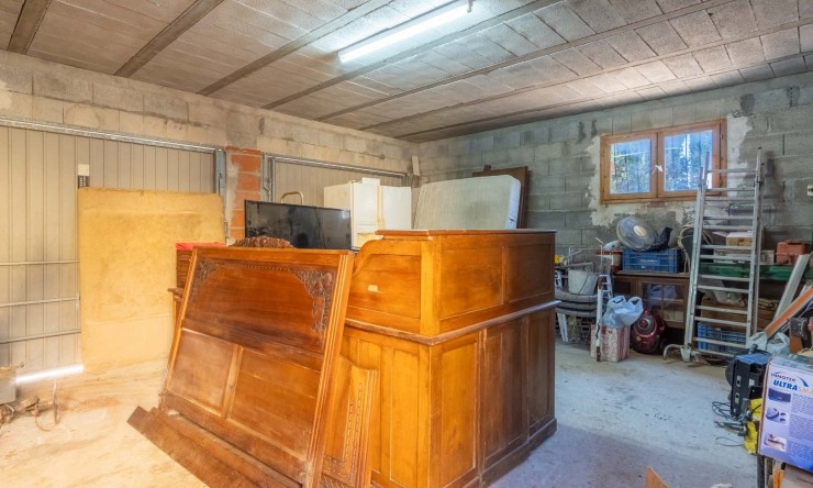 Resale - Villa -
Pedreguer