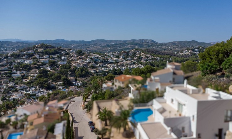 Rynek Wtórny - Działka -
Moraira - El Portet