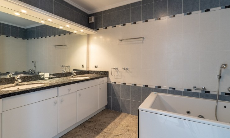 Reventa - Villa -
Moraira - Paichi