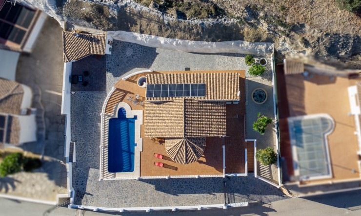 Reventa - Villa -
Calpe - Partida Les Cucarres