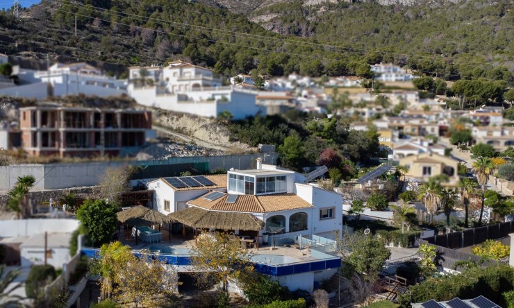 Rynek Wtórny - Willa -
Calpe - Partida Les Cucarres