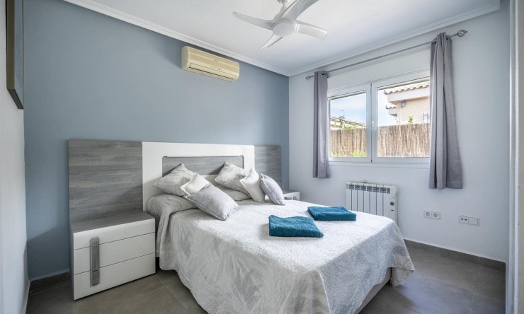 Reventa - Villa -
Lo Santiago,