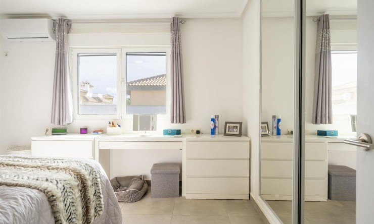 Reventa - Villa -
Lo Santiago,