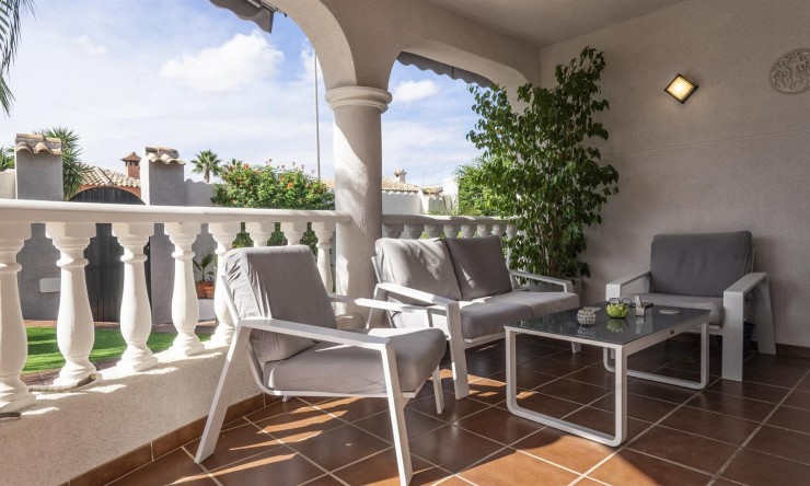Reventa - Villa -
Lo Santiago,