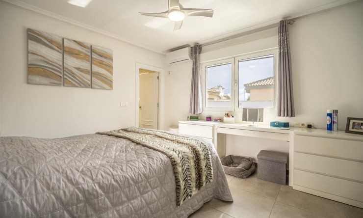 Reventa - Villa -
Lo Santiago,