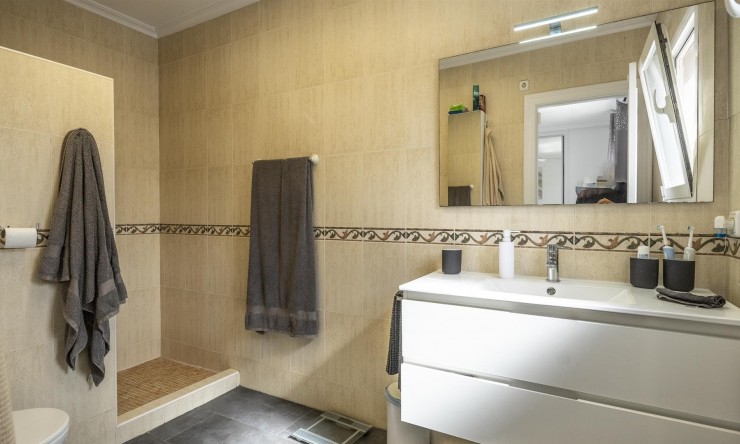 Reventa - Villa -
Lo Santiago,