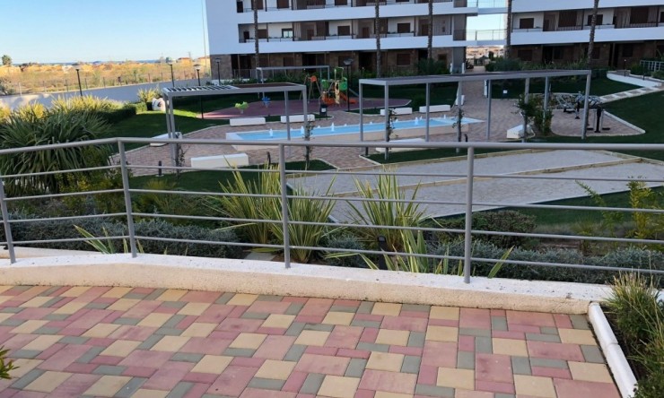 Resale - Apartment -
Lomas de Cabo Roig