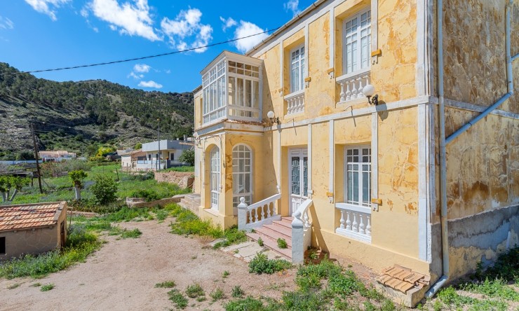 Resale - Countryhouse -
Orihuela