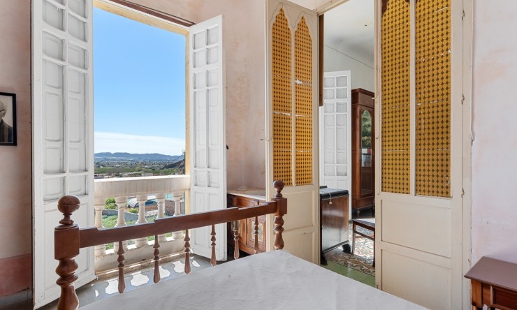 Resale - Countryhouse -
Orihuela