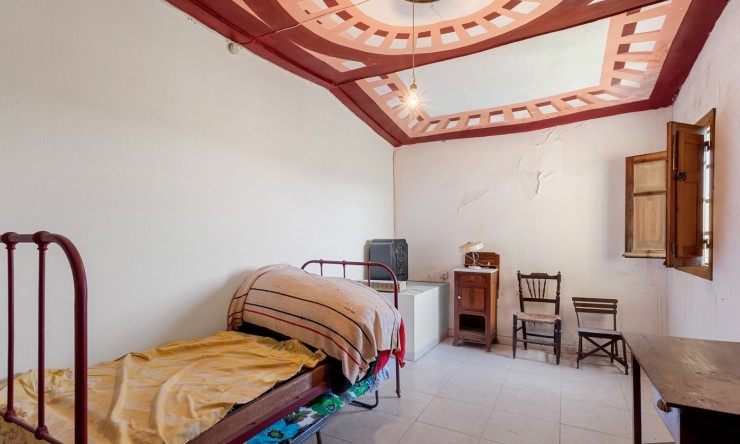 Resale - Countryhouse -
Orihuela