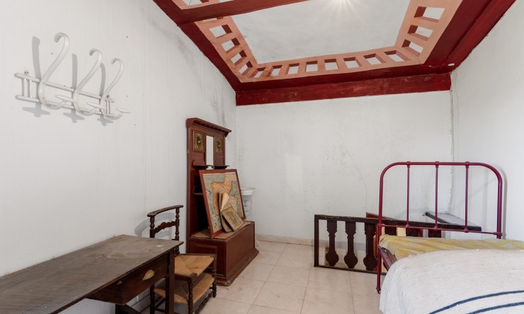 Resale - Countryhouse -
Orihuela