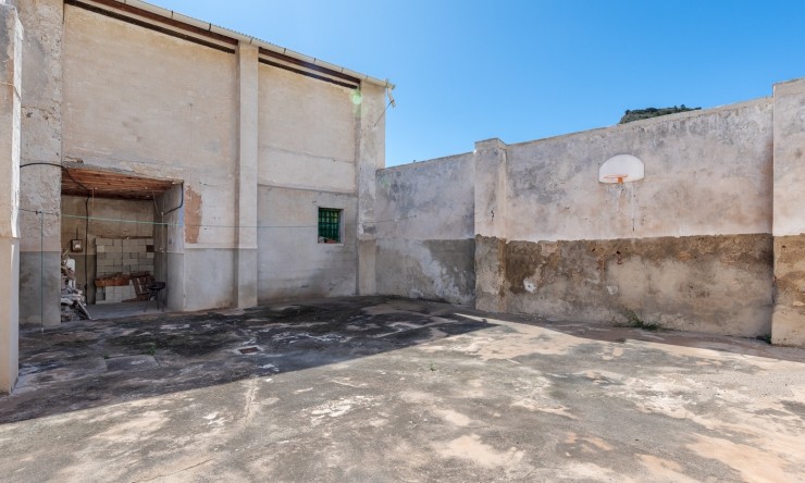 Resale - Countryhouse -
Orihuela