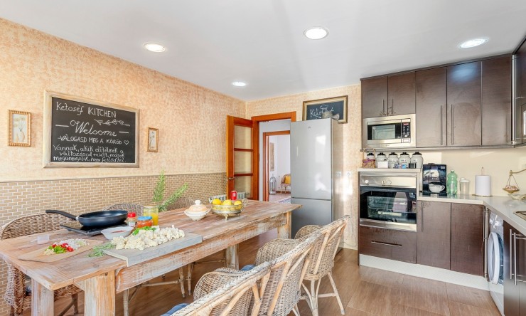Resale - Villa -
Alfas del Pí
