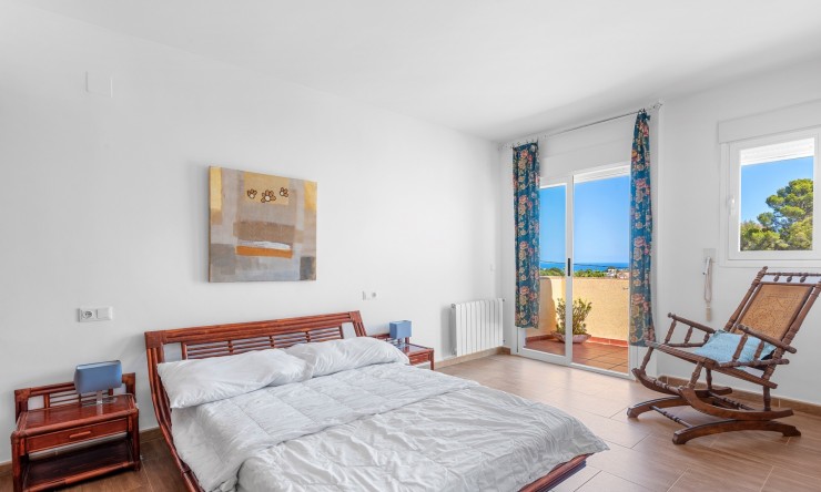Resale - Villa -
Alfas del Pí