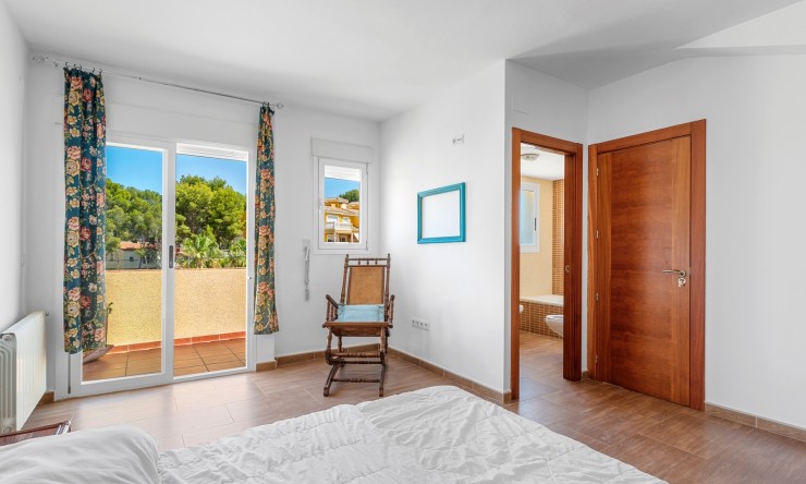 Resale - Villa -
Alfas del Pí