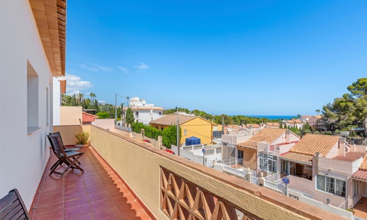 Resale - Villa -
Alfas del Pí