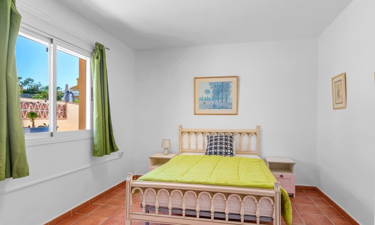 Resale - Villa -
Alfas del Pí