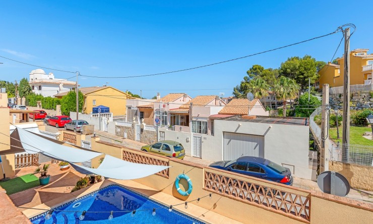 Resale - Villa -
Alfas del Pí