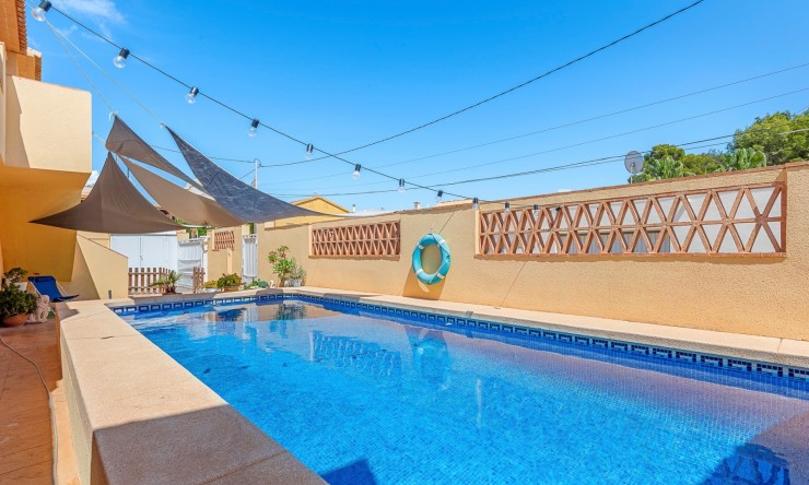 Resale - Villa -
Alfas del Pí