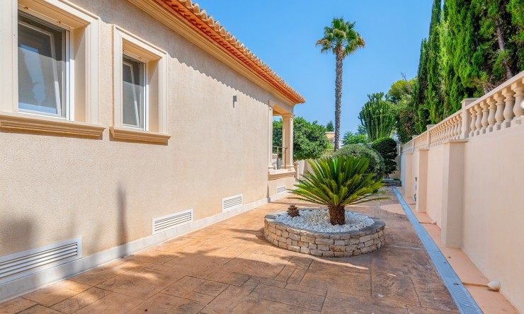 Resale - Villa -
Benissa