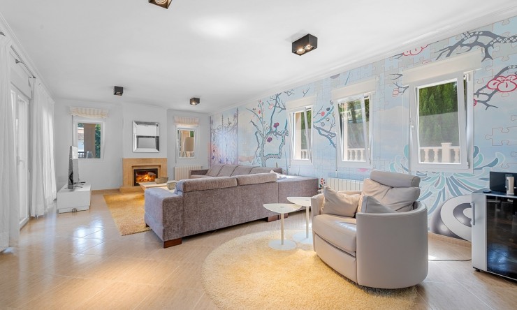 Resale - Villa -
Benissa