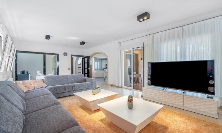 Resale - Villa -
Benissa