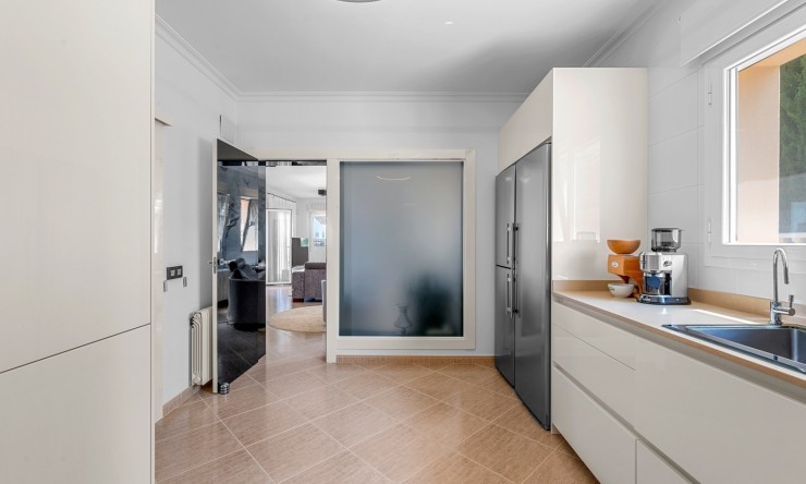 Resale - Villa -
Benissa