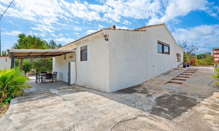 Reventa - Casa de campo -
La Nucía
