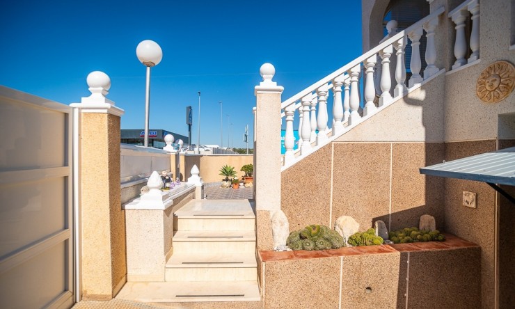 Reventa - Villa -
ORIHUELA COSTA - Los Altos