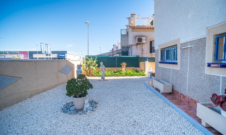 Reventa - Villa -
ORIHUELA COSTA - Los Altos