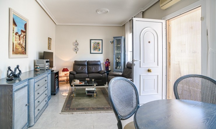 Reventa - Villa -
ORIHUELA COSTA - Los Altos