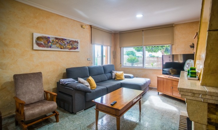 Reventa - Villa -
ORIHUELA - La Matanza