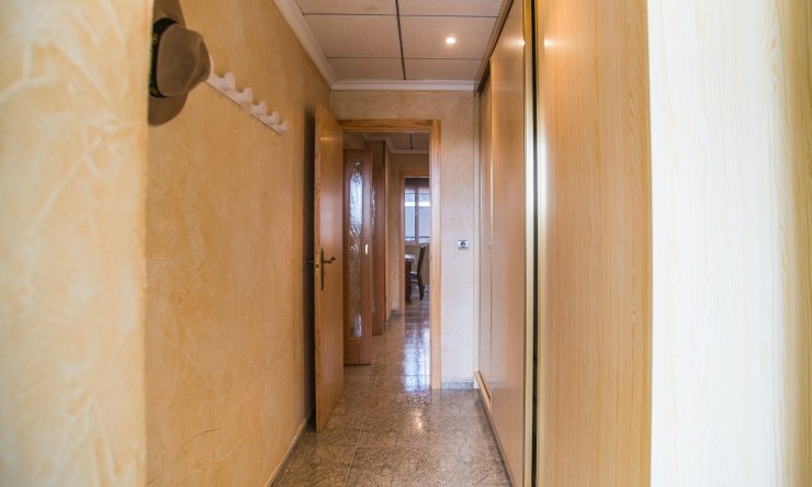 Reventa - Villa -
ORIHUELA - La Matanza