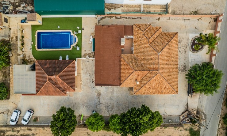 Reventa - Villa -
ORIHUELA - La Matanza