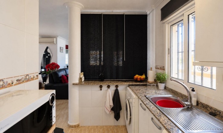 Resale - Villa -
Roldán