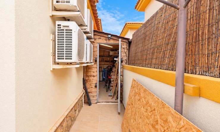 Resale - Villa -
Roldán
