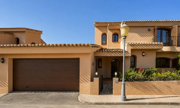 Resale - Villa -
La Manga Club