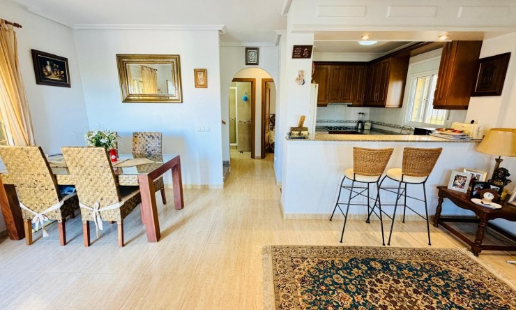 Resale - Villa -
Los Montesinos - La Herrada