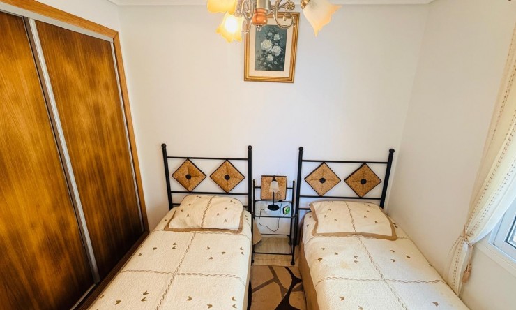 Resale - Villa -
Los Montesinos - La Herrada