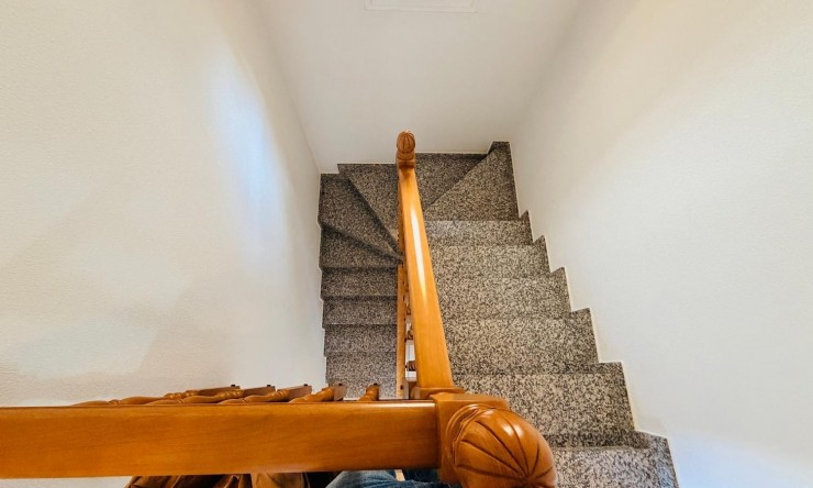 Resale - Villa -
Los Montesinos - La Herrada