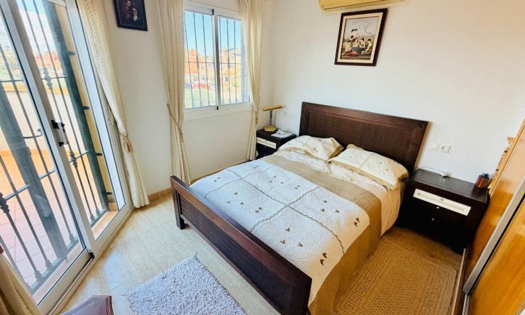 Resale - Villa -
Los Montesinos - La Herrada
