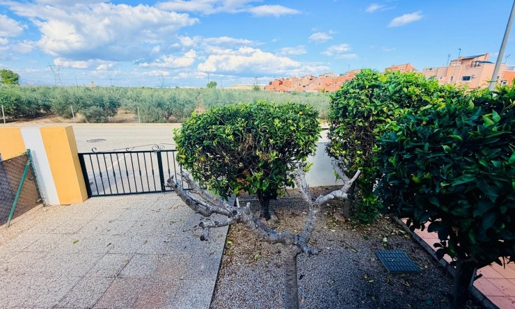 Resale - Villa -
Los Montesinos - La Herrada