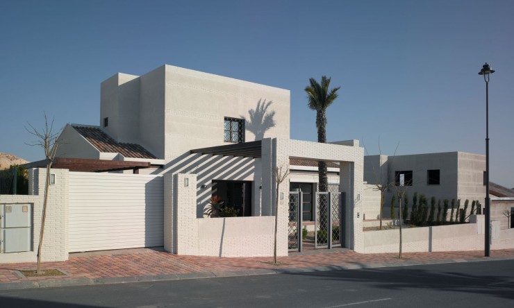 Neue Gebäude - Villa -
Peraleja Golf