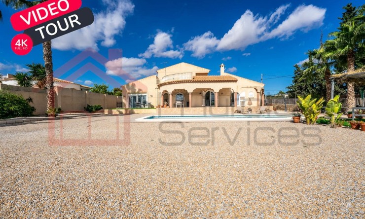 Wiederverkauf - Villa -
Valle del Sol