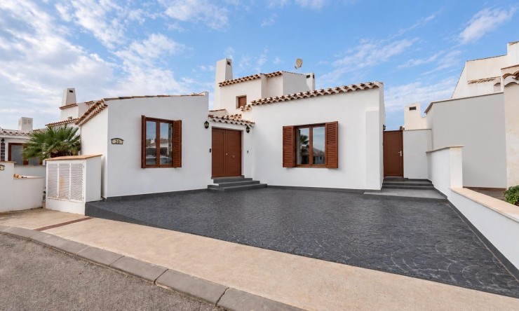 Wiederverkauf - Villa -
Murcia - El Valle Golf Resort