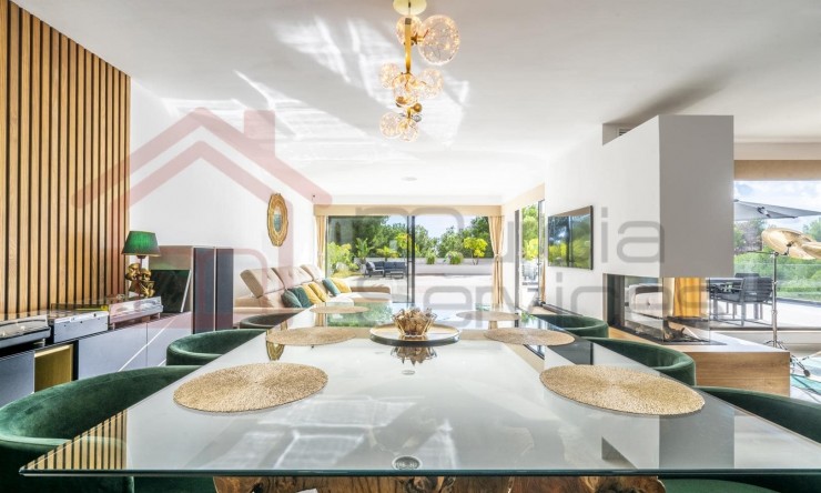 Wiederverkauf - Villa -
Pinar de Campoverde